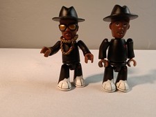 Detailed Guide to Rap and Hip Hop Collectibles 47