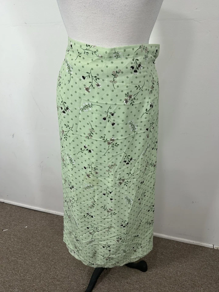 Falda floral color verde Bentley para mujer talla 22  Foto 2 de 2