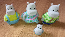 Li'l Woodzeez Animal Figures Bundle - Riverdipper Hippo Family