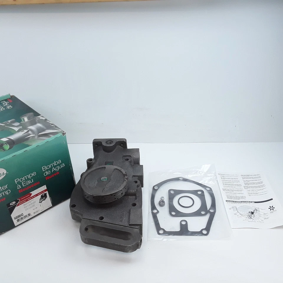 Bomba de agua del motor para Mack GMC Ford Freightliner Peterbilt Kenworth (1980-1984) Foto 2 de 4