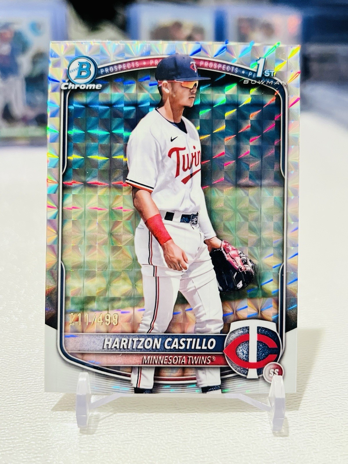 Haritzon Castillo 2025 Bowman Chrome 1st Geometric Refractor /499 SP Twins