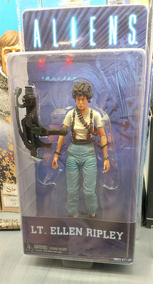 NECA Aliens Lt Ellen Ripley mit Pulse Rifel, Neu ungeöffneter Blister !