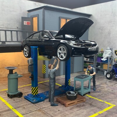 1/43 garage diorama Mechanic Oil Changing Service set 1
