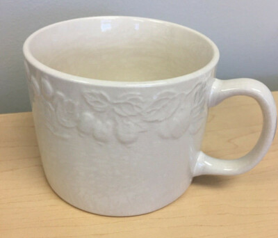 Gibson Fruit White Embossed 12 oz Coffee, Soup, Tea, Mug, Cup New