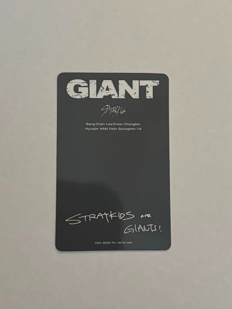 Hyunjin Stray Kids GIANT B ver. Photocard PC Photo card Straykids