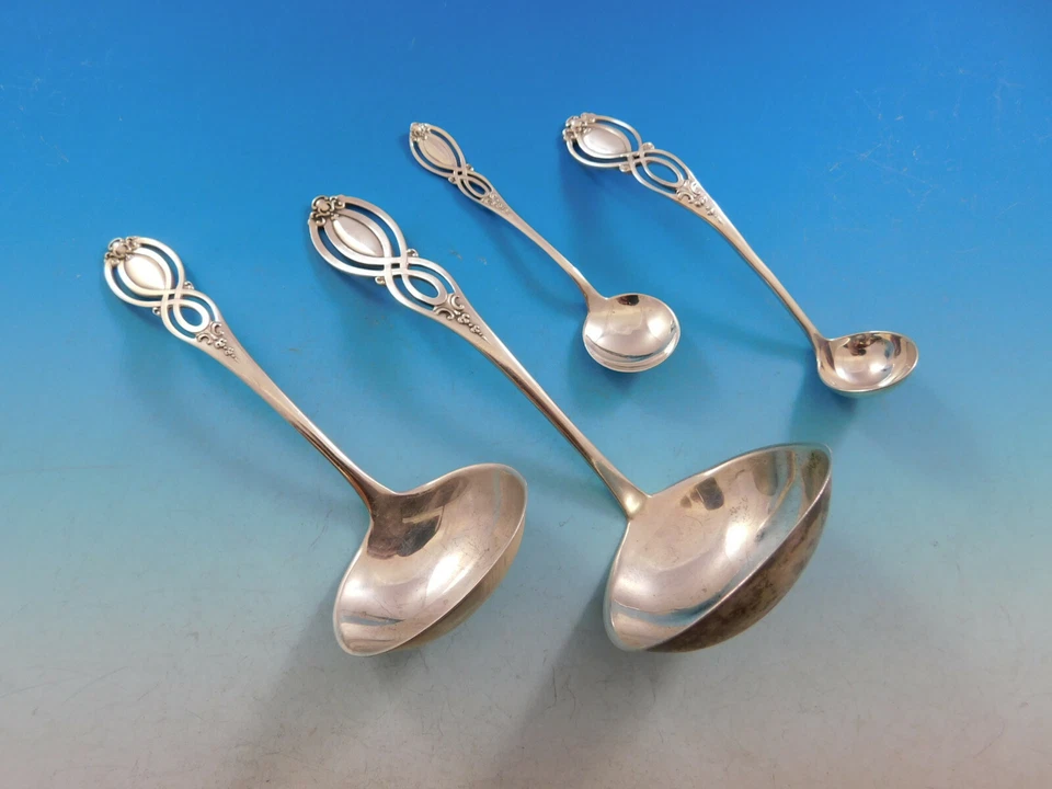 Juego de cubiertos Chippendale Old by Alvin de plata de ley para 12 piezas de servicio 206 Foto 3 de 4