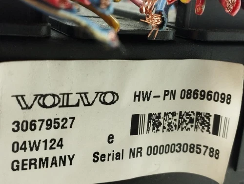 30679527 Caja Reles/Fusibles para VOLVO V70 FAMILIAR 2.4 D 2001 169232 - Imagen 2 de 3