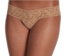 Hanky Panky Signature Lace Low Rise Thong Suntan Women's One Size L57537