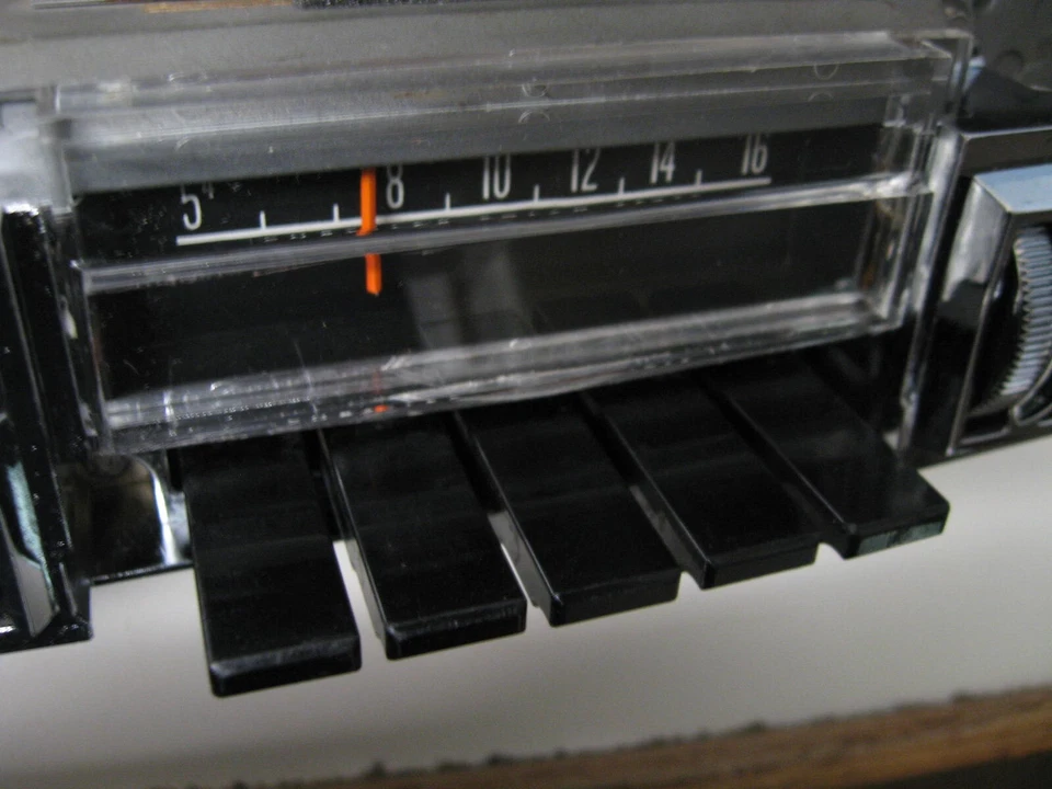 恢复 1968 年 68 69 普利茅斯公路跑步者 Roadrunner GTX 卫星调幅收音机 — 第 2/4 张图片