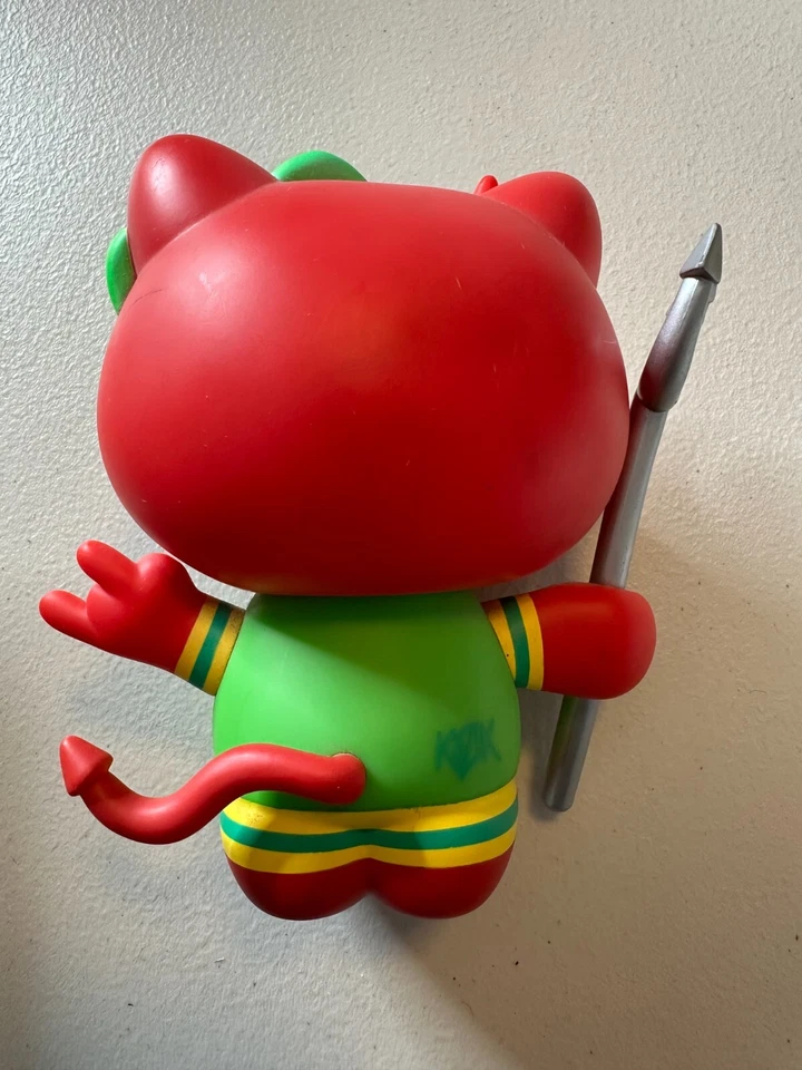 Hello Kitty KOZIK Kidrobot Empress of the Underworld vinyl figure - see notes! - Image 2 of 4