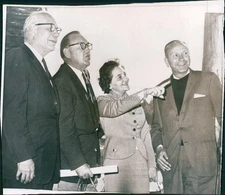 1960 Arturo Frondizi Edmund Brown Hugo Aronson Wife 6X8 Historic Vintage Photo