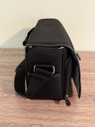 Étui pour appareil photo Nikon 11914 sac messager bandoulière réglable noir 14x10x6 - Photo 9/9