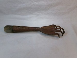 Vintage 5 Claw Hand Rake Gardening Tool