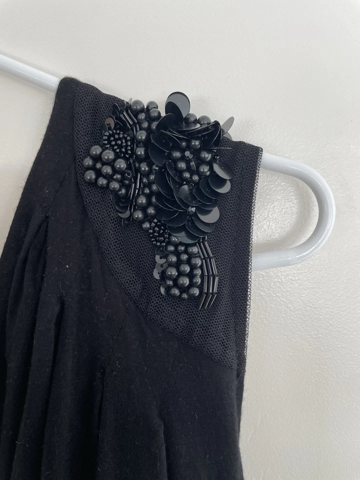 Sujetador ELLE Para Mujer Negro Sólido Acento de Cuentas Plisado Un Hombro Estante Rayón Top M Foto 3 de 4