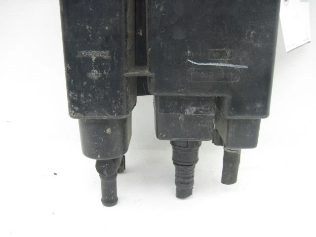 FUEL VAPOR CANISTER Nissan Cube 2009 09 823274 - Image 2 of 4