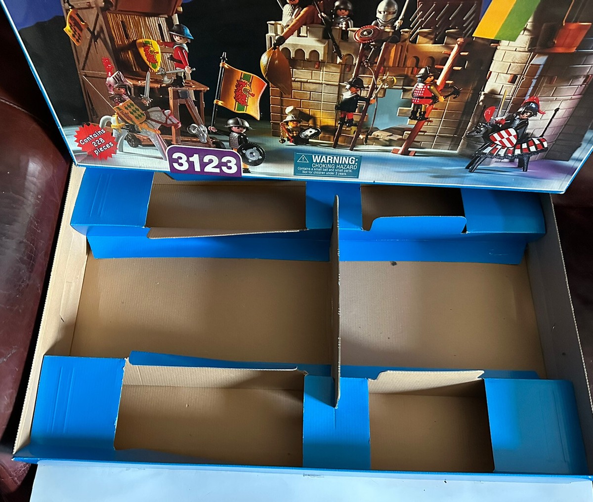 VINTAGE PLAYMOBIL SET 3123 KNIGHTS CASTLE ASSAULT SET EMPTY BOX