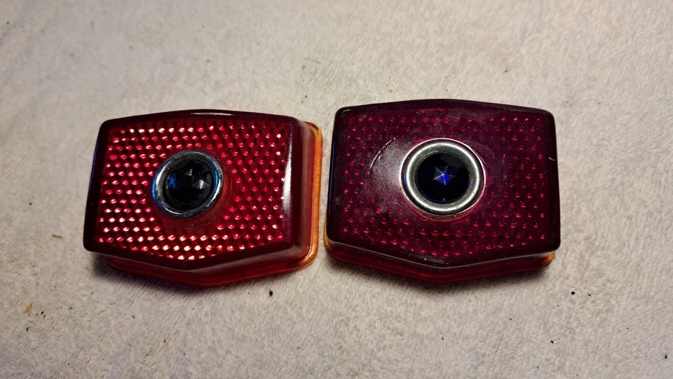 Par de lentes traseras Pontiac Lynx Eye GLASS BLUE DOT nuevas 1941 1942 1946 1947  Foto 2 de 4