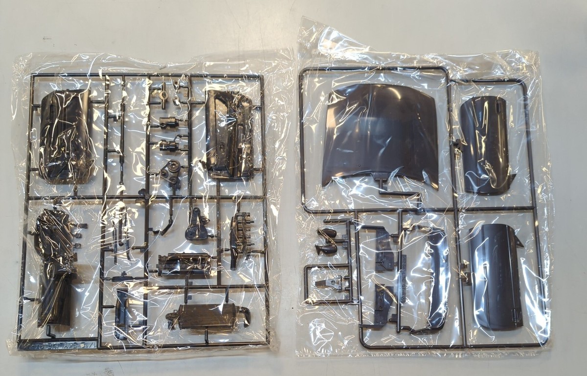Fujimi model 1/12 R32 Skyline GT-R AXES bolt-on kit series Fujimi model 1/12 R32 Skyline GT-R AXES bolt-on kit series