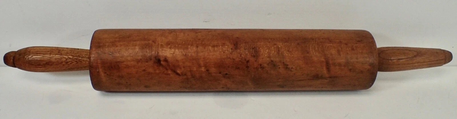 vintage large wooden rolling pin with nice patina 18 1/4" x 2 5/16" Lot 35