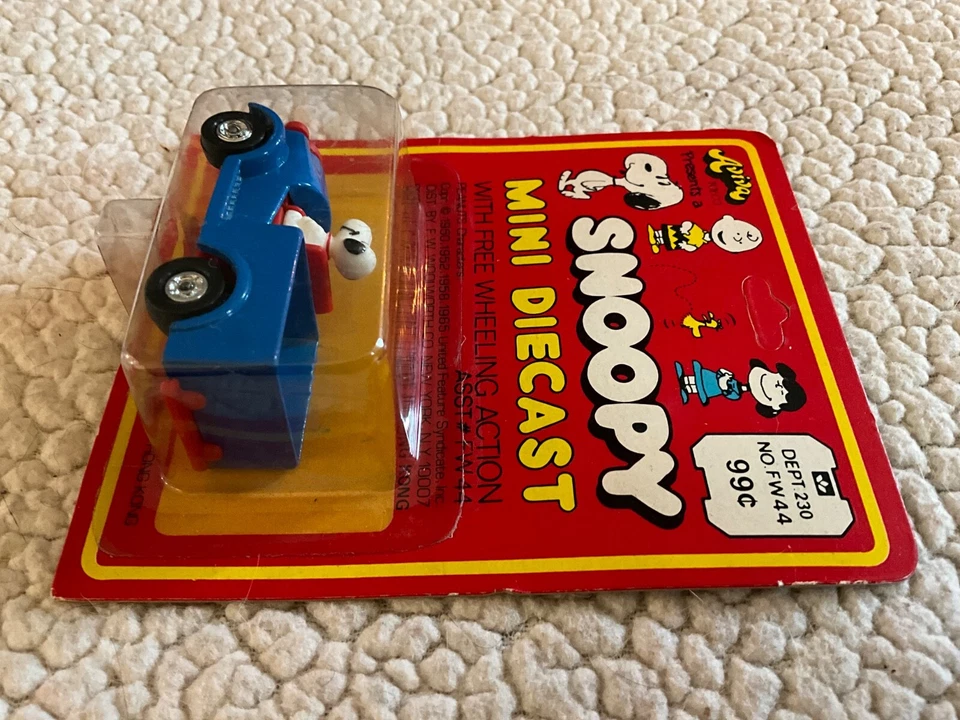 New UNPUNCHED Snoopy Mini Diecast Handfuls Aviva Peanuts Car Snoopy Pickup Truck Foto 2 de 4