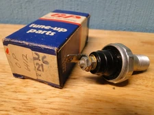1963-67 Cadillac NOS Oil Pressure Switch Sensor 1480667 1464790 1508648 1508767