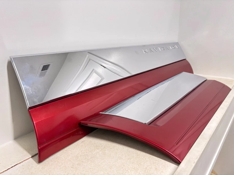 Juego de molduras de puerta delantera trasera derecha pasajero derecho Lincoln Navigator 07-14 OEM Foto 2 de 4