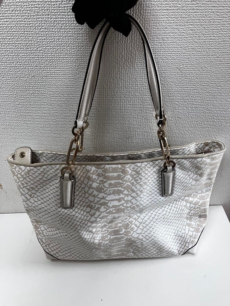 COACH Python Pattern Tote Bag Handbag 11a - image 2