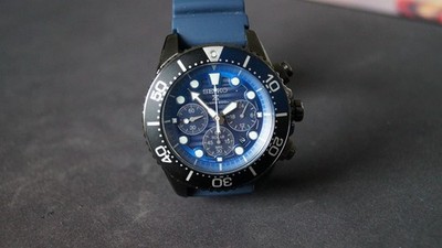 SEIKO PROSPEX SSC701P1 Special Edition Chronograph Save The Ocean Navy case 43mm