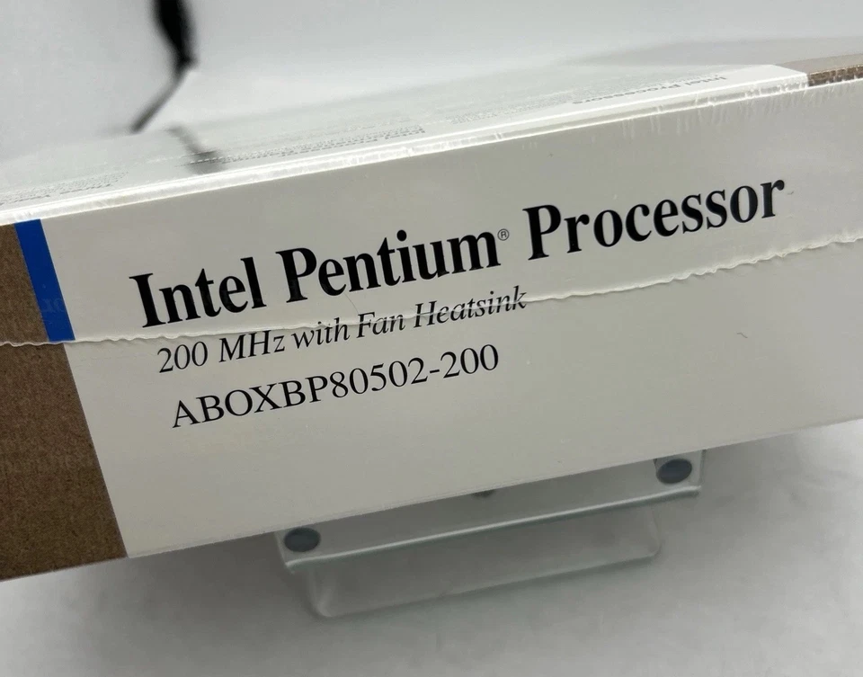 NEW Retail Box Intel Pentium Processor 200MHz CPU 1997 Collector Grade SY045 - Image 3 of 4