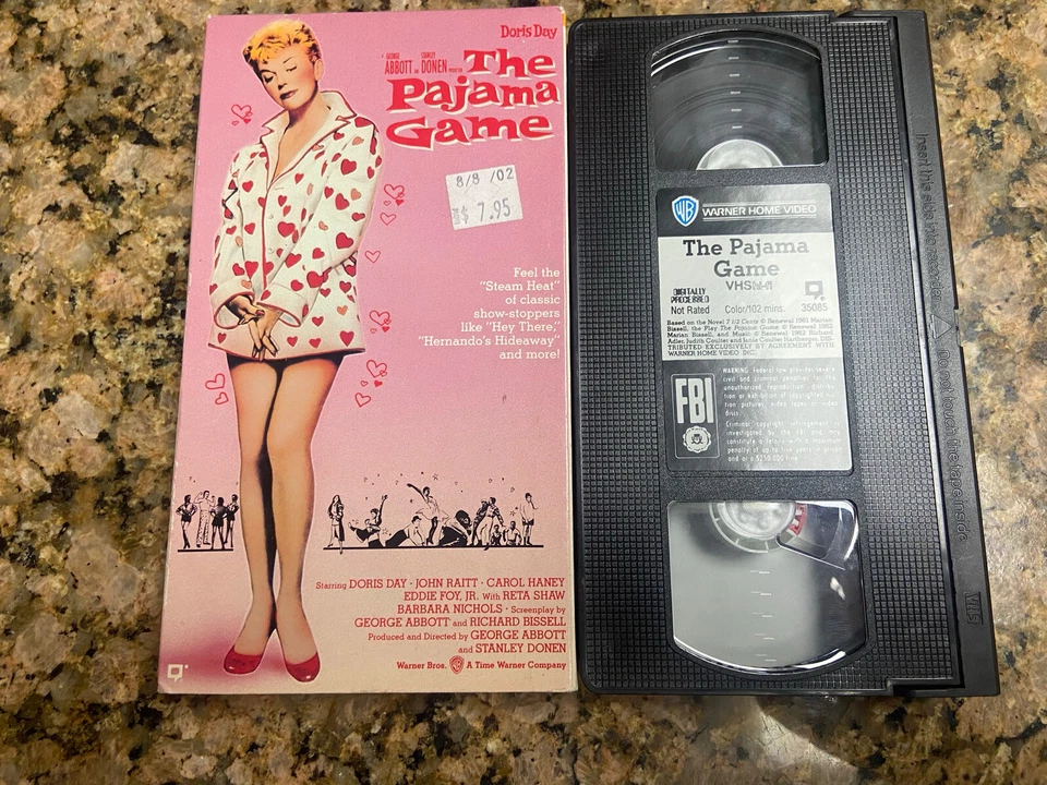 Vintage The Pajama Game Doris Day VHS Cassette Tape NM MUSICAL Foto 3 de 3