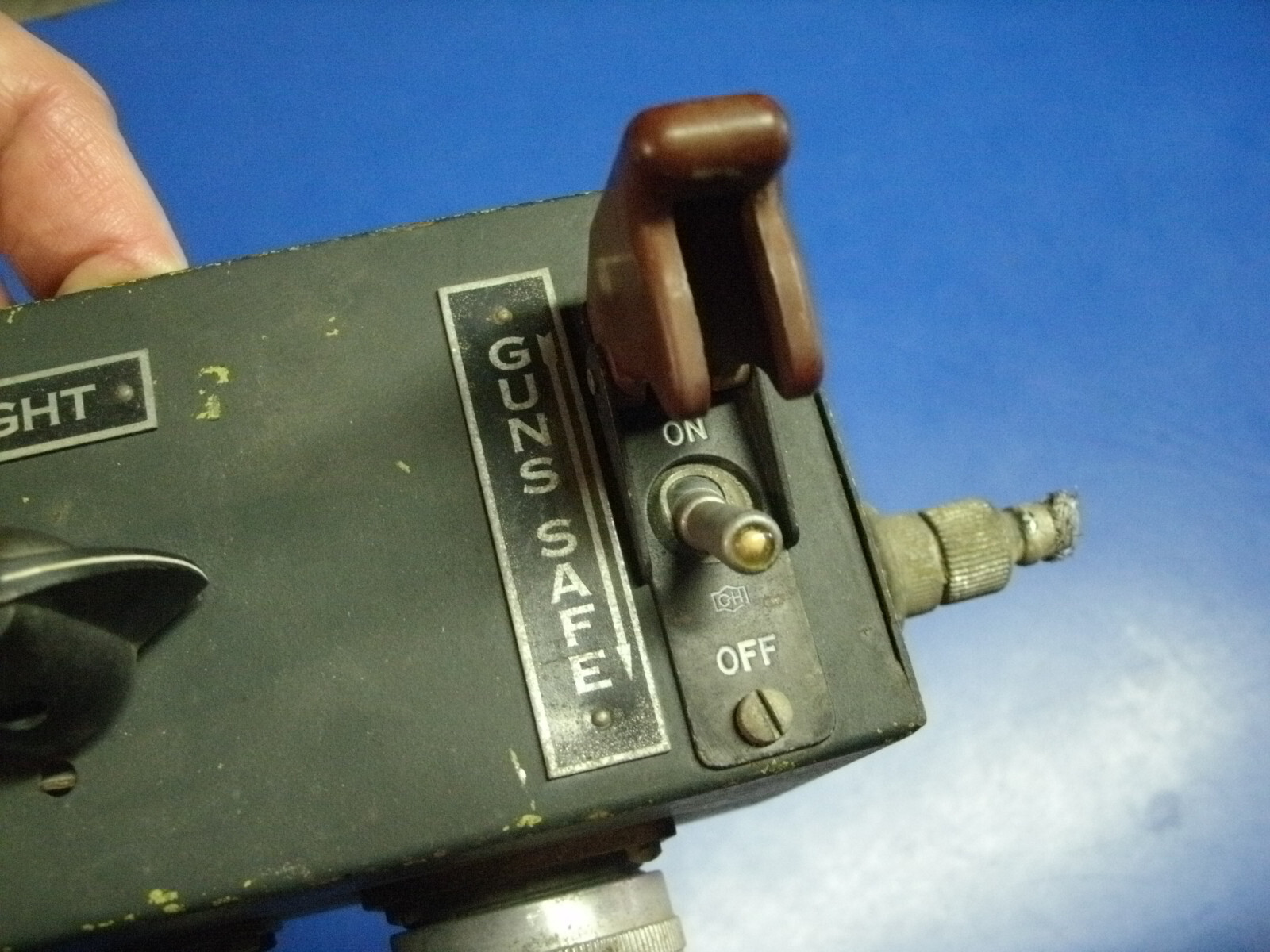 Picture 9 of 16
