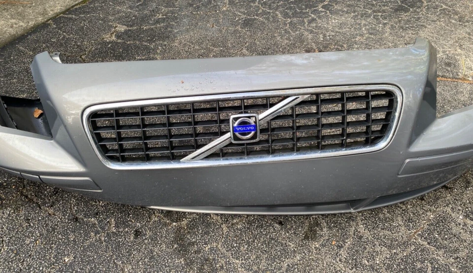 Cubierta y rejilla del parachoques delantero OEM 2004 2005 2006 2007 VOLVO S40 - plateado Foto 3 de 4