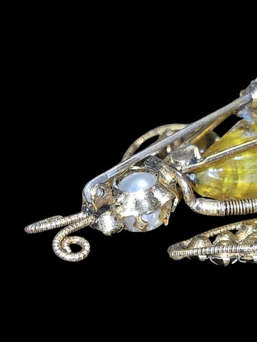 Vintage Schreiner New York Tremble Bumble Givre Art Glass Bug Rhinestones Brooch - Picture 4 of 23