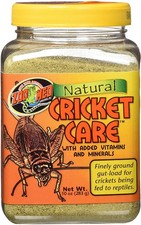 Zoo Med Natural Cricket Care Vitamins For Crickets Being Fed To Reptiles 10-Oz.