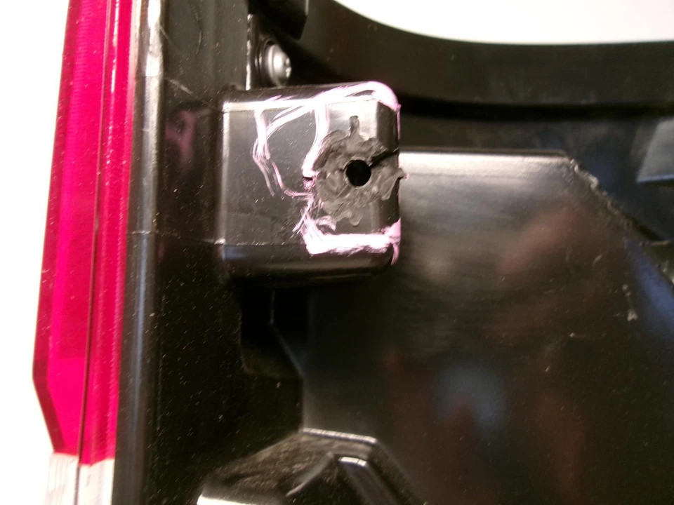 Luz trasera incandescente para conductor Ford F250sd 2017 2018 2019 sin punto ciego Foto 2 de 4