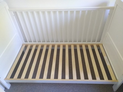 John Lewis cot bed / toddler bed - Picture 3 of 15