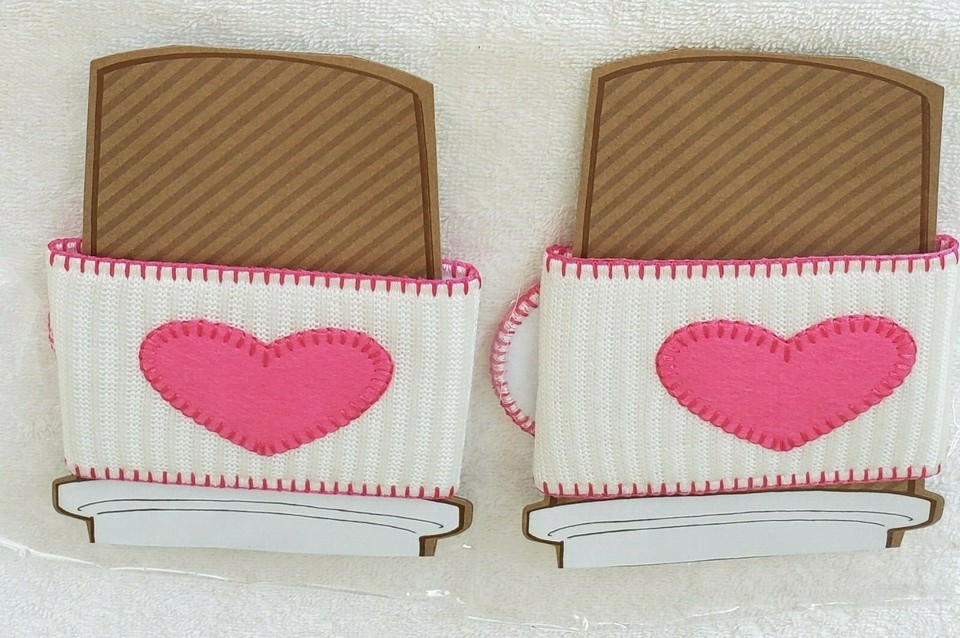 ( 2 ) HOT COFFEE OR TEA CUP SLEEVES HOLDER WITH HEART DESIGN,, ( NEW