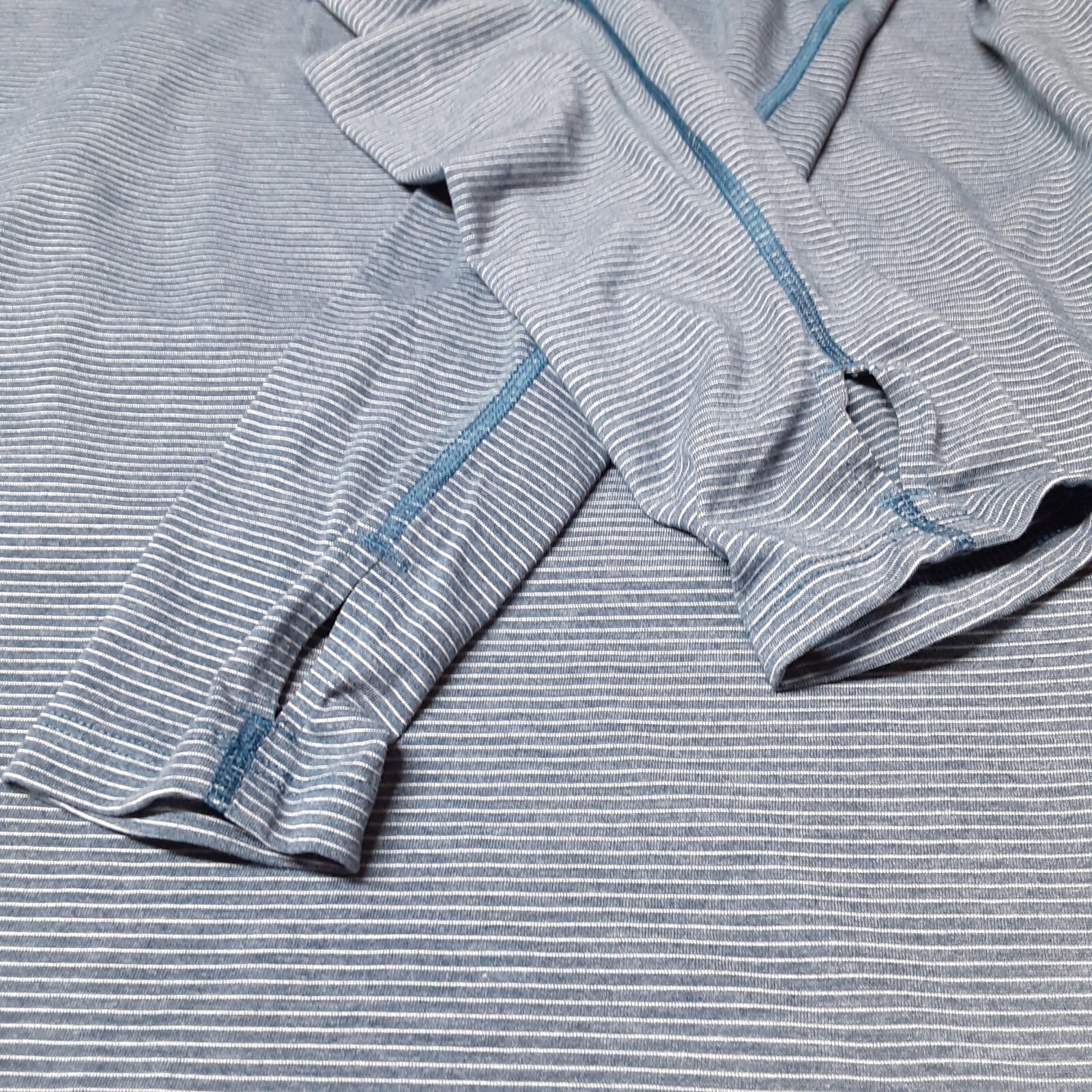 Under Armor Womans Run Threadborne Pullover LS Ho… - image 7