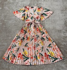 Pretty Little Thing Size 4 Garden Botanical Flutter Sleeve Floral Pleated Dress
