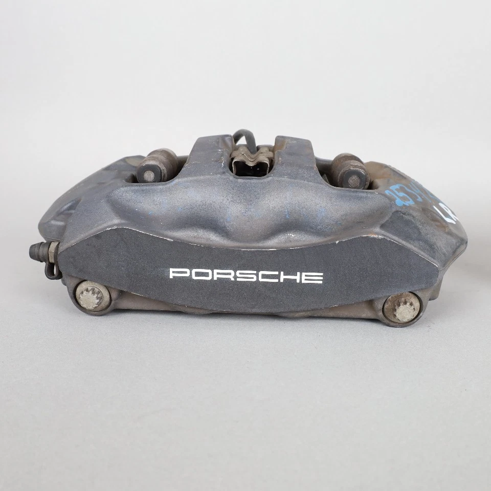 2011-2018 Porsche Cayenne Rear Brake Calipers Brembo Black 95835242301 OEM Used - Image 3 of 4
