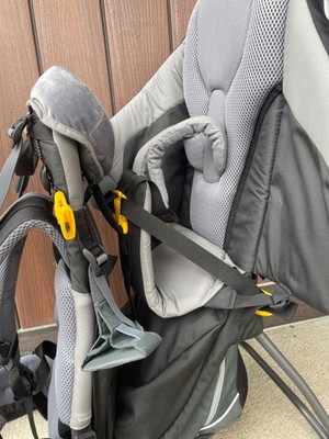 deuter Kid Comfort III ブラック/グレー Deuter Kid Comfort III Child Carrier - Shoplifestyle