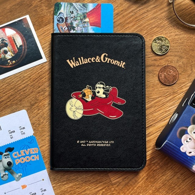 Wallace & gromit passport case airplane