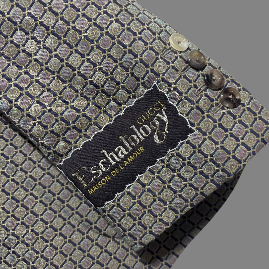 Giacca Resort Gucci modello totale 2021