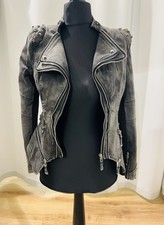 Rockige Jeans Bikerjacke Grau Used Look Nieten Tailliert Blogger Style Gr. S