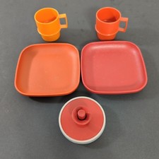 Tupperware Children's Play Set Replacement 2 Mugs,2 Plates Pitcher Lid