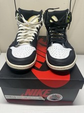 Nike Air Jordan 1 Retro High OG Volt Gold Black White Volt High Top 555088-118