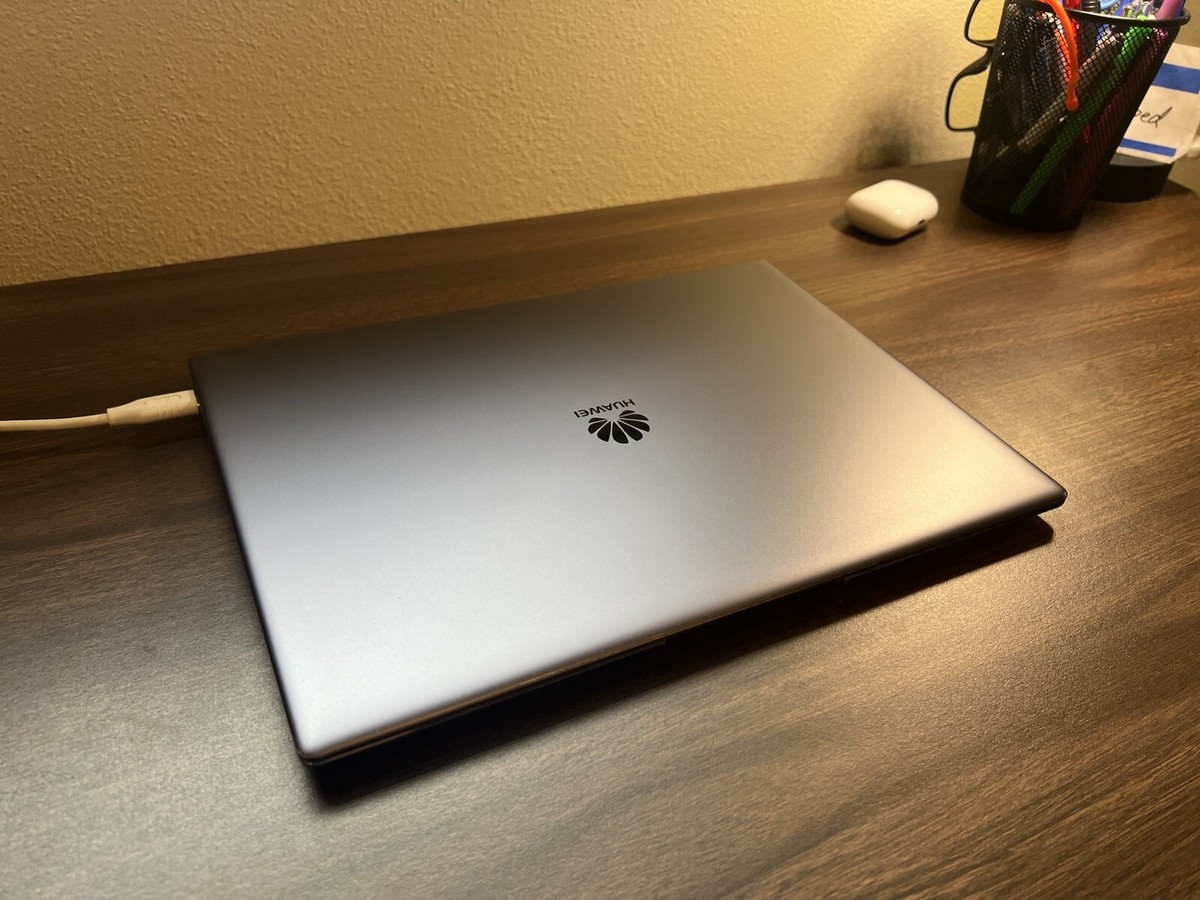 Huawei MateBook X Pro 13.9 inch MACH-W29, 240GB, Intel Core i7 8th Gen  1.80GHz,