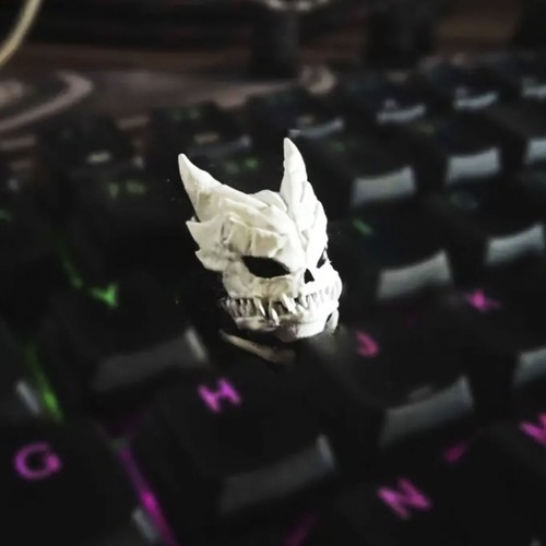 Keyboard button decoration in the shape of a head - Picture 2 of 7