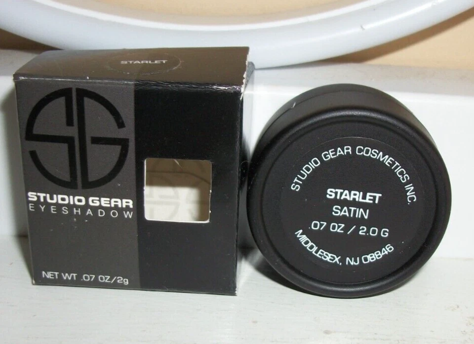 Sombra de ojos mate Studio Gear Cosmetics STARLIT .07 oz nueva en caja Foto 3 de 3