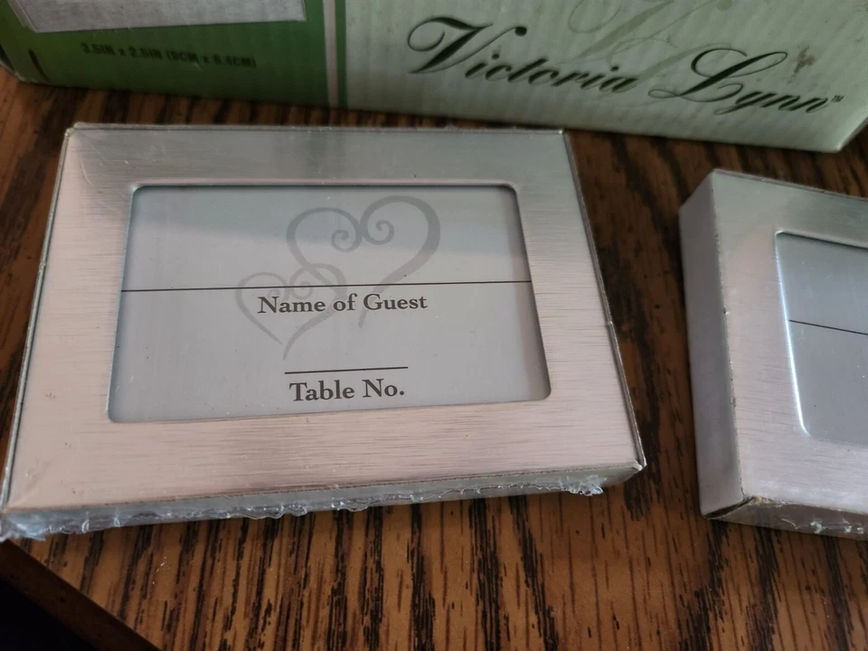 2 Cajas de Victoria Lynn Favores Nupciales Marco Recuerdos Para Mesa 48 Total Nuevo Foto 2 de 4